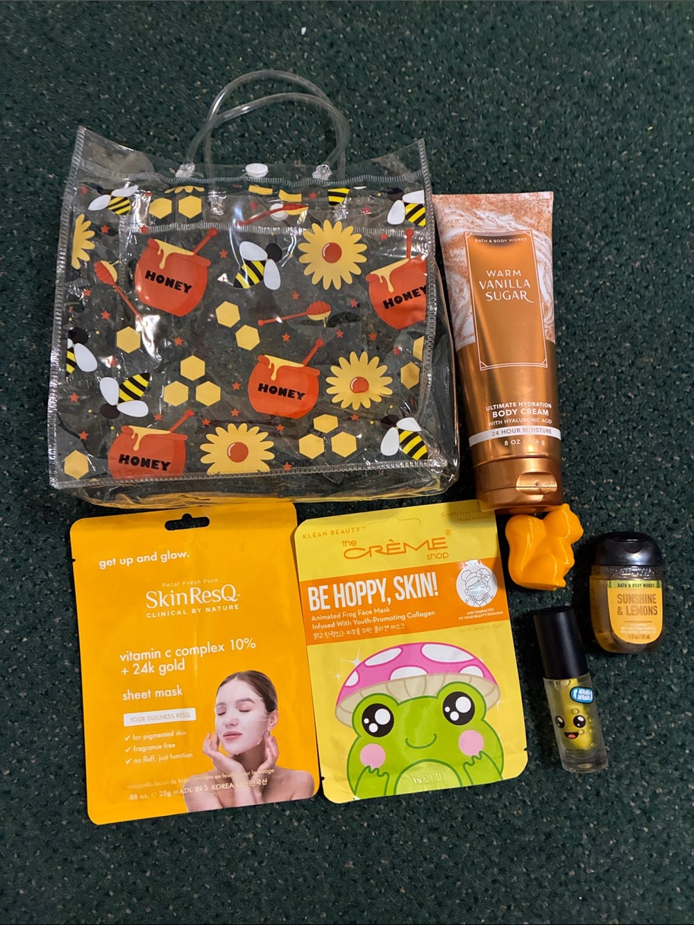 Bath & Body WorksWarm Vanilla Sugar Body Cream & Honey-Themed Bath Gift Set